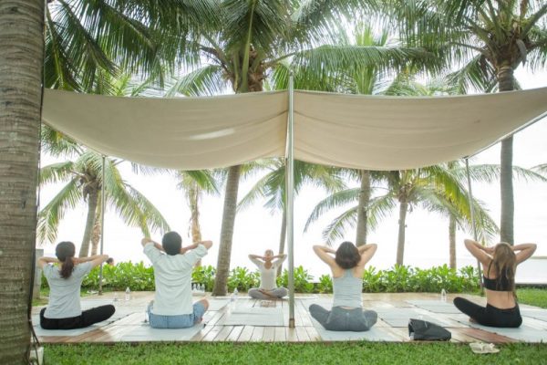 Yoga cùng Maia fusion Villa Đà Nẵng 