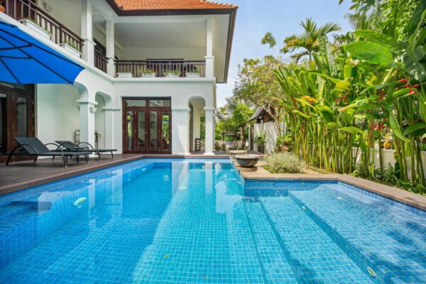 Villas 3-Resort Villa Beach Private City Da Nang