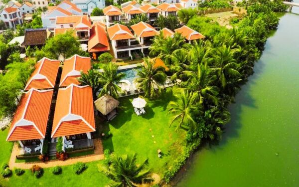 Riverside Bamboo Abogo Villa Hội An sở hữu vị trí vô cùng thơ mộng