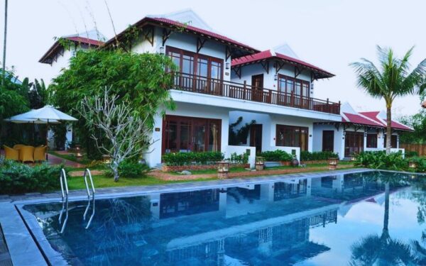 Villa Nguyên Căn Có Hồ Bơi Nhìn Ra Hồ Bơi Tại Riverside Bamboo Abogo Villa Hội An