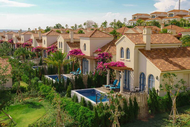 Centara Mirage Villa mang lối thiết kế phong cách Địa Trung Hải